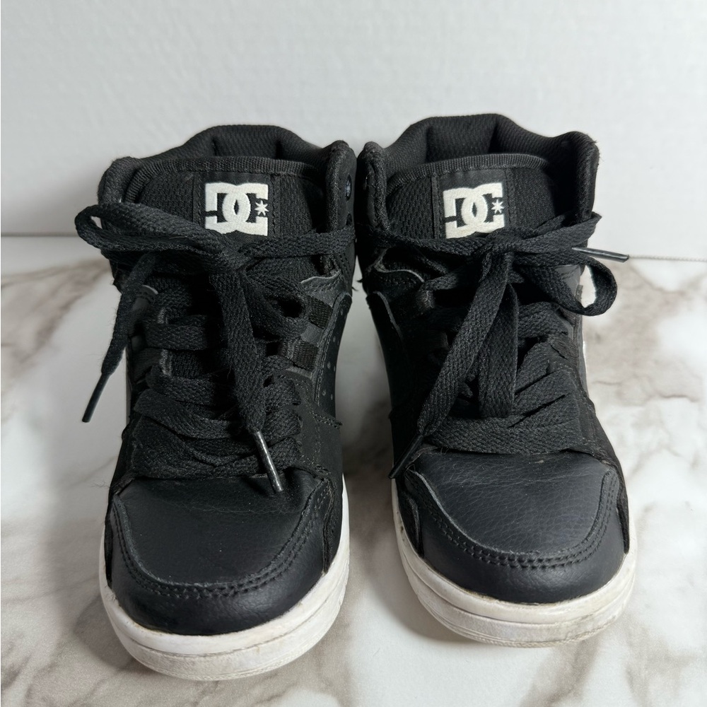 DC Kids Black and White leather Sneakers